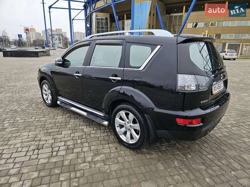 Внедорожник / Кроссовер Mitsubishi Outlander 2010 в Харькове