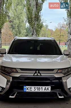 Позашляховик / Кросовер Mitsubishi Outlander 2019 в Кривому Розі
