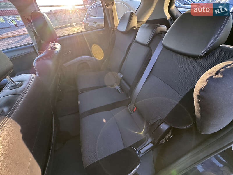 Внедорожник / Кроссовер Mitsubishi Outlander 2012 в Киеве