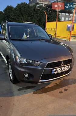 Внедорожник / Кроссовер Mitsubishi Outlander 2011 в Бердичеве