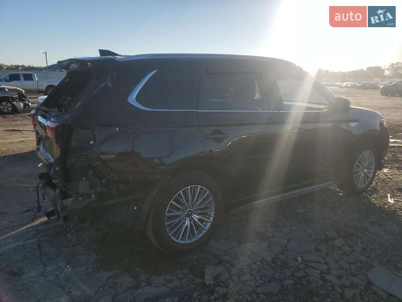 Внедорожник / Кроссовер Mitsubishi Outlander 2020 в Черновцах фото 4 Внедорожник / Кроссовер Mitsubishi Outlander 2020 в Черновцах