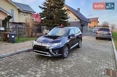 Внедорожник / Кроссовер Mitsubishi Outlander 2020 в Виннице