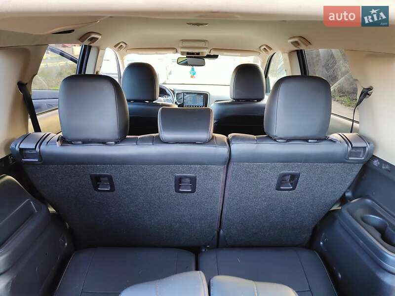 Внедорожник / Кроссовер Mitsubishi Outlander 2020 в Виннице