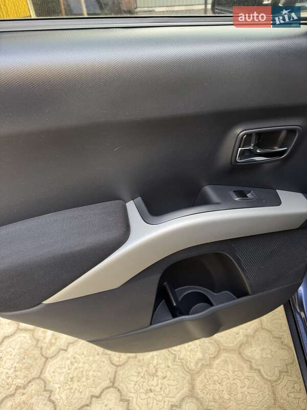 Внедорожник / Кроссовер Mitsubishi Outlander 2008 в Ровно фото 11 Внедорожник / Кроссовер Mitsubishi Outlander 2008 в Ровно