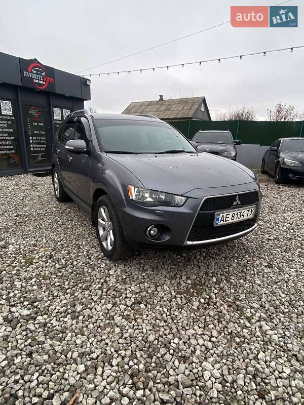Внедорожник / Кроссовер Mitsubishi Outlander 2010 в Днепре
