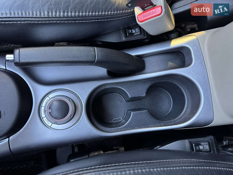 Внедорожник / Кроссовер Mitsubishi Outlander 2008 в Киеве