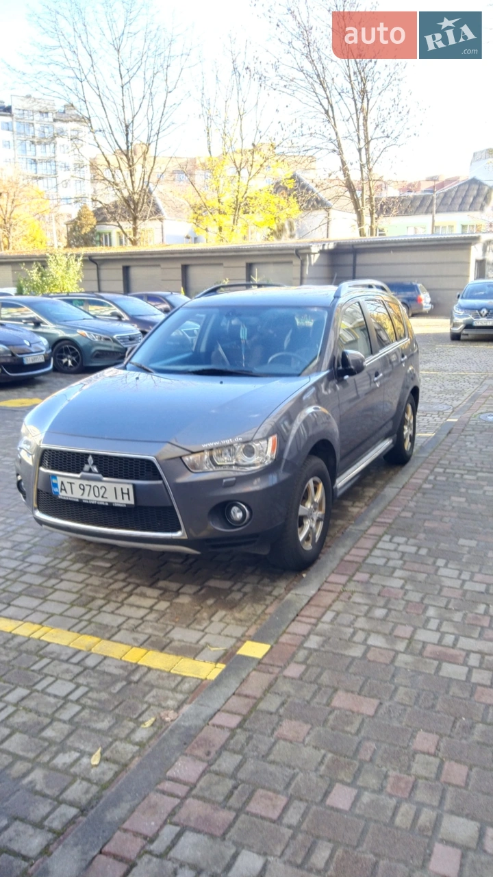 2010 Mitsubishi Outlander - мініатюра 23