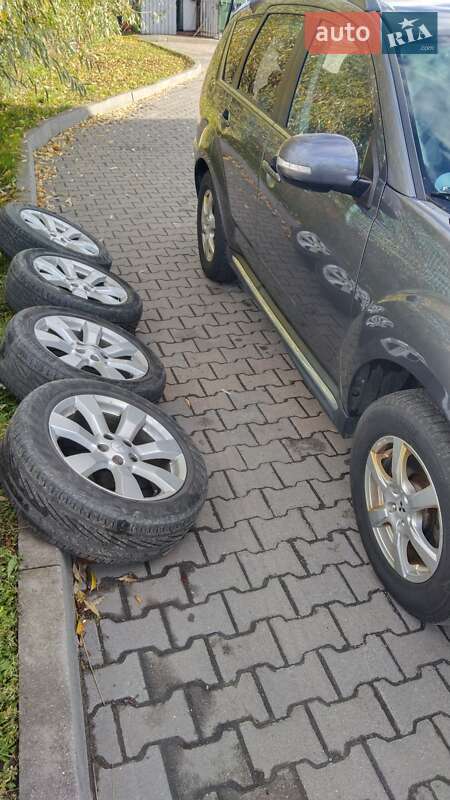 Внедорожник / Кроссовер Mitsubishi Outlander 2010 в Ивано-Франковске