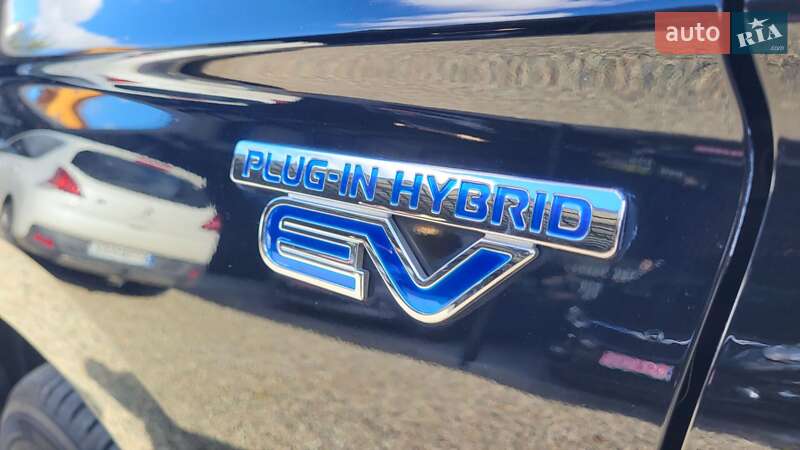 Внедорожник / Кроссовер Mitsubishi Outlander 2014 в Калуше