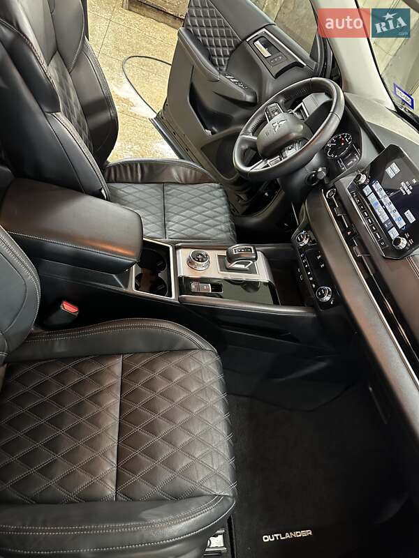 Внедорожник / Кроссовер Mitsubishi Outlander 2022 в Харькове фото 29 Внедорожник / Кроссовер Mitsubishi Outlander 2022 в Харькове