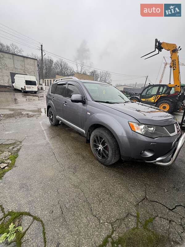 Внедорожник / Кроссовер Mitsubishi Outlander 2007 в Житомире