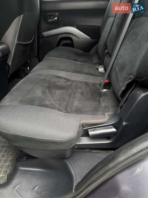 Внедорожник / Кроссовер Mitsubishi Outlander 2007 в Житомире