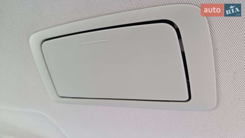 Позашляховик / Кросовер Mitsubishi Outlander 2016 в Харкові