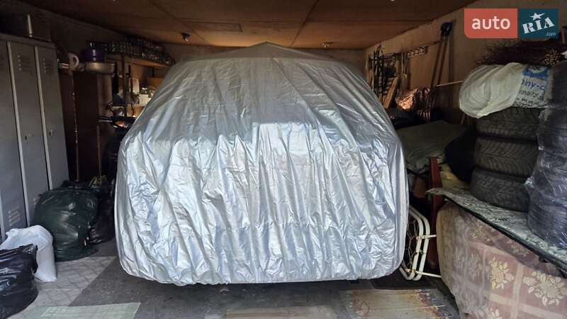 Позашляховик / Кросовер Mitsubishi Outlander 2016 в Харкові