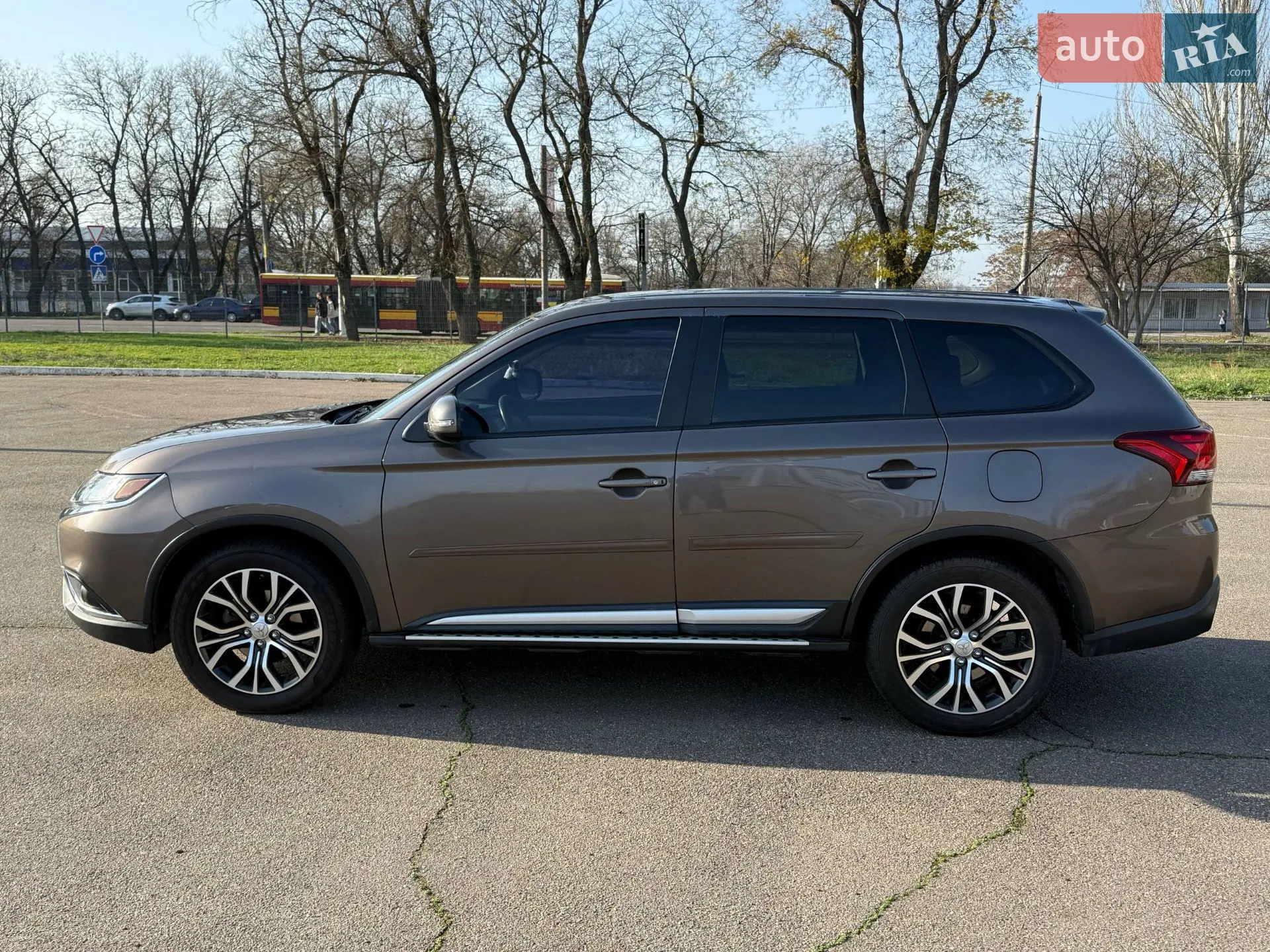 2015 Mitsubishi Outlander - мініатюра 11