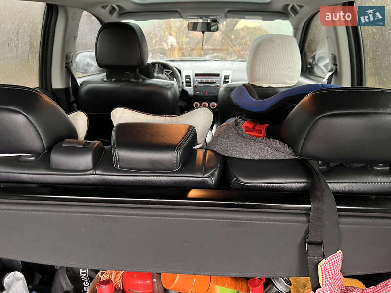 Внедорожник / Кроссовер Mitsubishi Outlander 2008 в Умани фото 54 Внедорожник / Кроссовер Mitsubishi Outlander 2008 в Умани