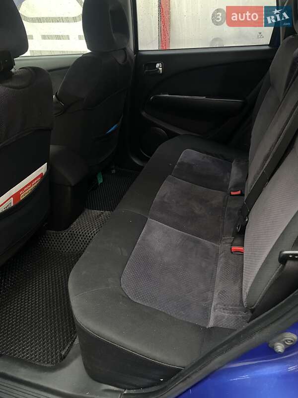 Внедорожник / Кроссовер Mitsubishi Outlander 2006 в Прилуках