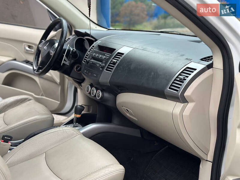 Позашляховик / Кросовер Mitsubishi Outlander 2008 в Дніпрі