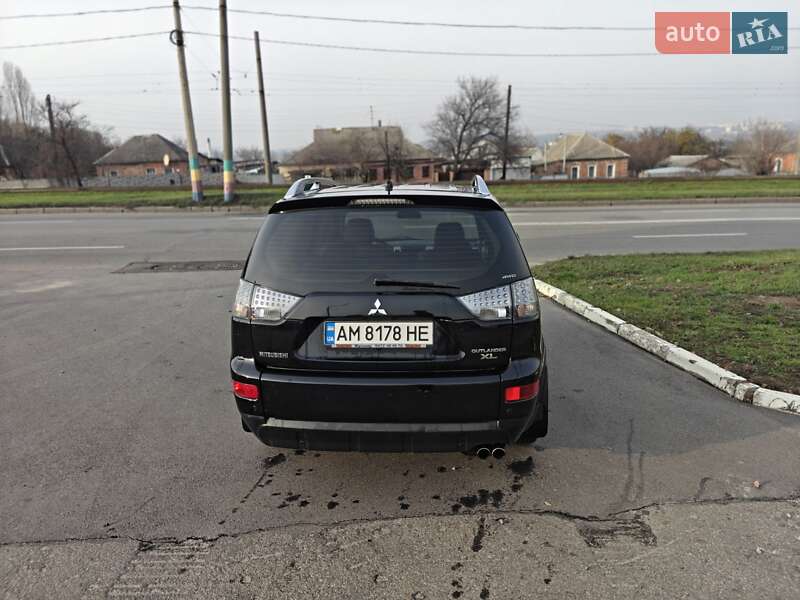 Внедорожник / Кроссовер Mitsubishi Outlander 2007 в Харькове