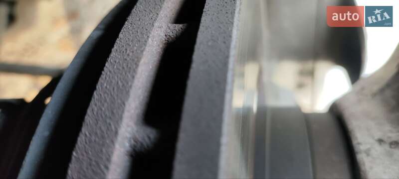 Внедорожник / Кроссовер Mitsubishi Outlander 2007 в Днепре фото 14 Внедорожник / Кроссовер Mitsubishi Outlander 2007 в Днепре