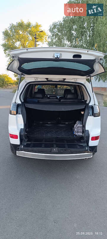 Внедорожник / Кроссовер Mitsubishi Outlander 2008 в Березовке