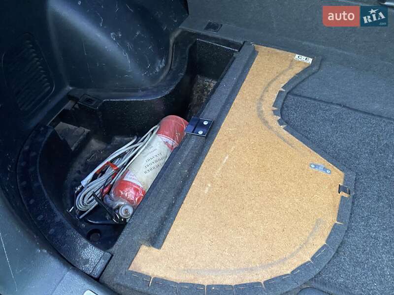 Внедорожник / Кроссовер Mitsubishi Outlander 2008 в Славутиче