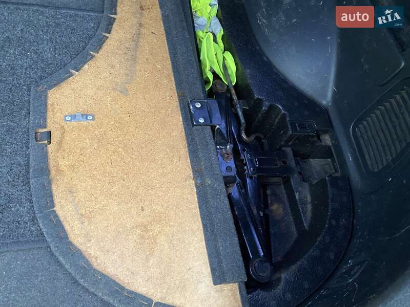 Внедорожник / Кроссовер Mitsubishi Outlander 2008 в Славутиче