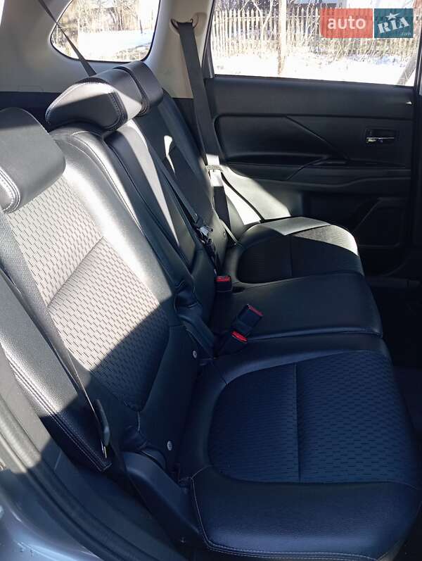 Позашляховик / Кросовер Mitsubishi Outlander 2014 в Богородчанах