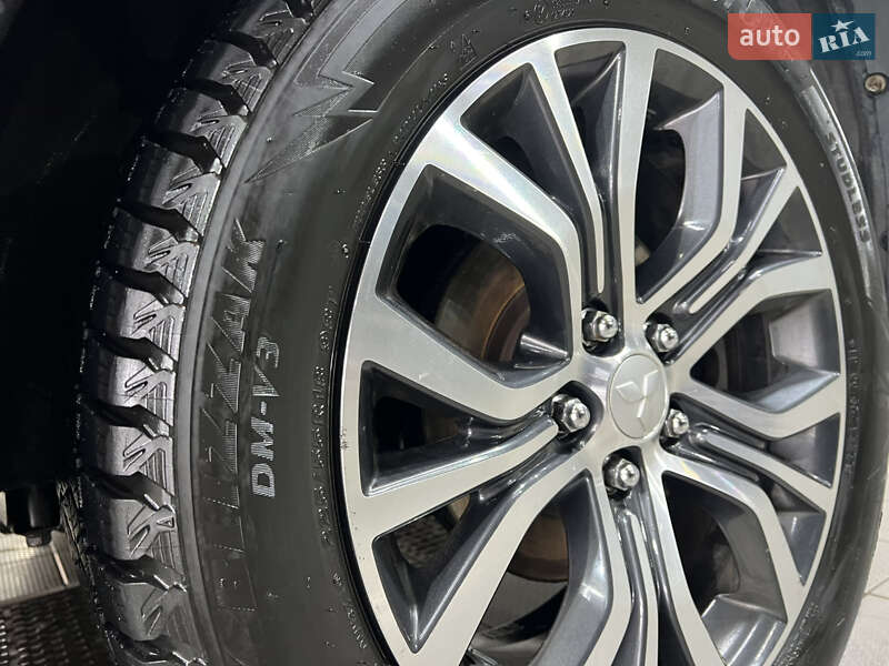 Внедорожник / Кроссовер Mitsubishi Outlander 2018 в Киеве