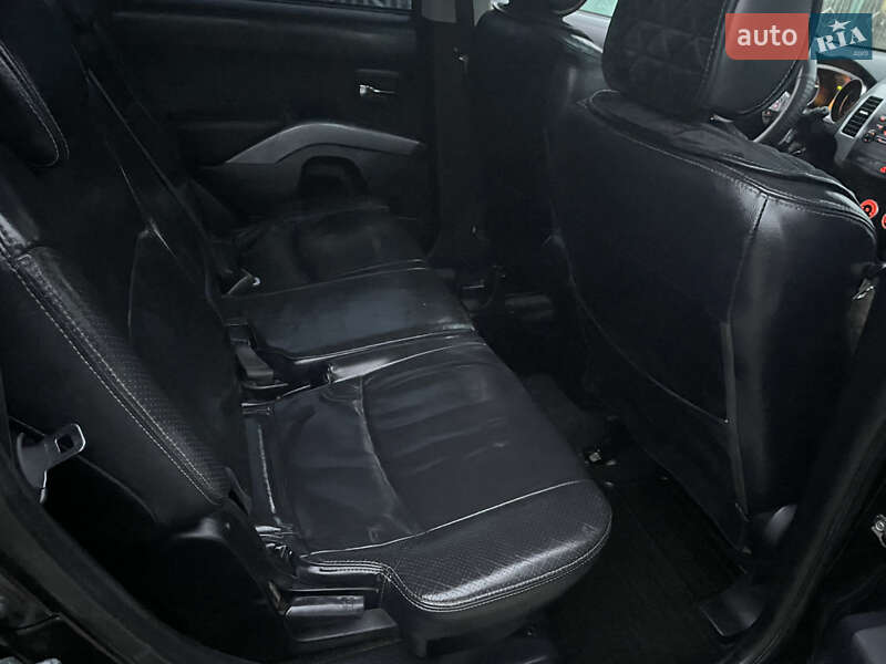 Внедорожник / Кроссовер Mitsubishi Outlander 2007 в Николаеве