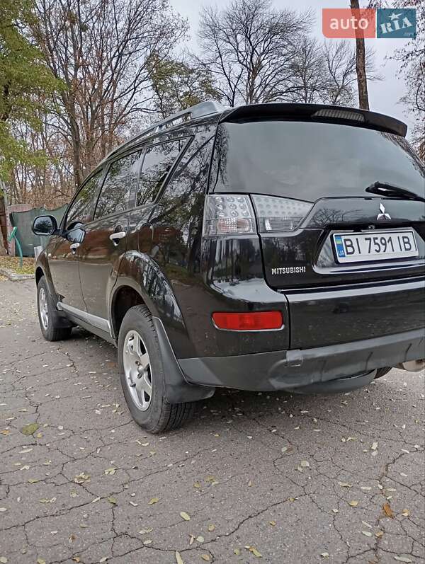 Позашляховик / Кросовер Mitsubishi Outlander 2008 в Полтаві