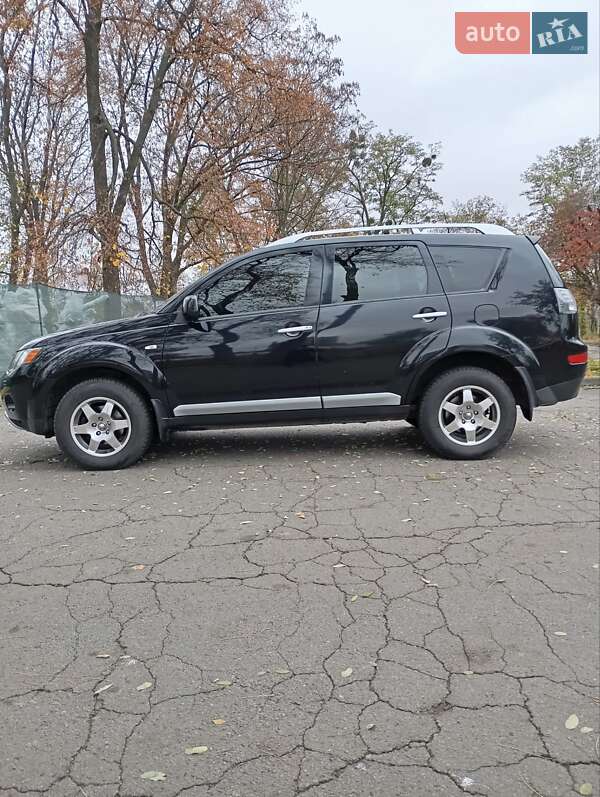 Позашляховик / Кросовер Mitsubishi Outlander 2008 в Полтаві