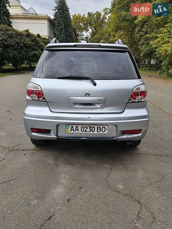 Позашляховик / Кросовер Mitsubishi Outlander 2008 в Києві