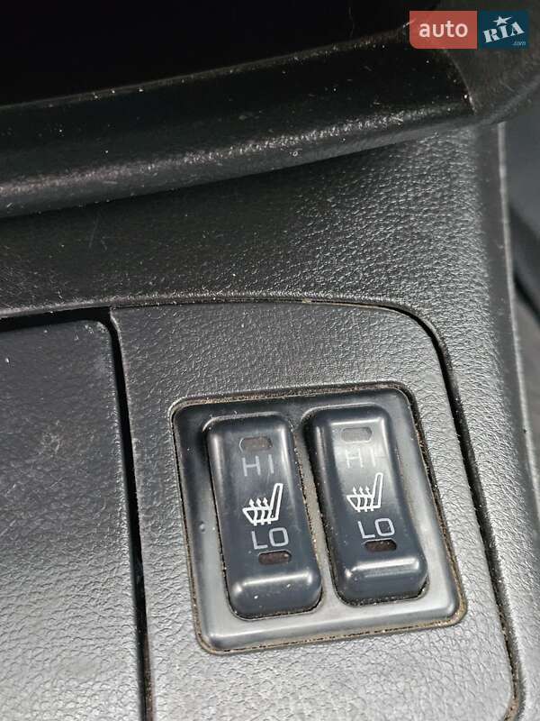 Внедорожник / Кроссовер Mitsubishi Outlander 2007 в Киеве