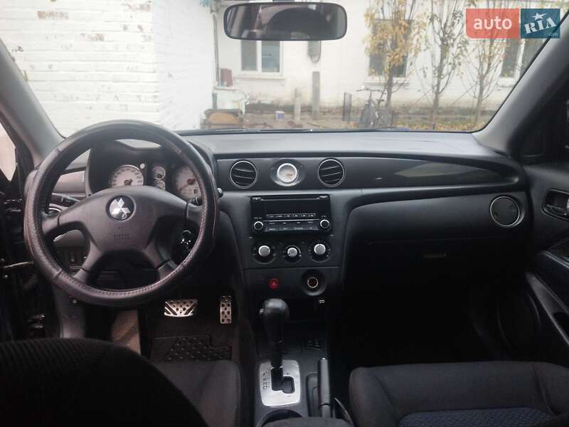 Внедорожник / Кроссовер Mitsubishi Outlander 2006 в Звенигородке