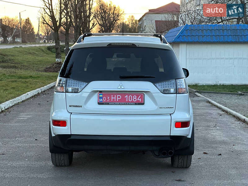 Внедорожник / Кроссовер Mitsubishi Outlander 2010 в Радивилове