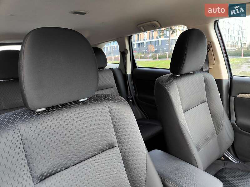 Внедорожник / Кроссовер Mitsubishi Outlander 2013 в Киеве