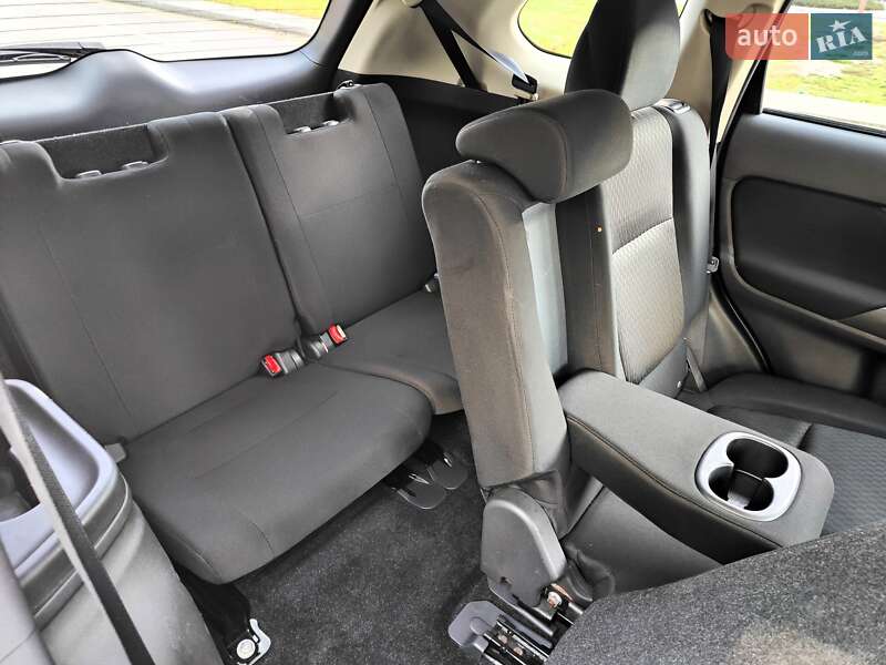 Внедорожник / Кроссовер Mitsubishi Outlander 2013 в Киеве