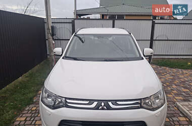 Внедорожник / Кроссовер Mitsubishi Outlander 2013 в Чернигове