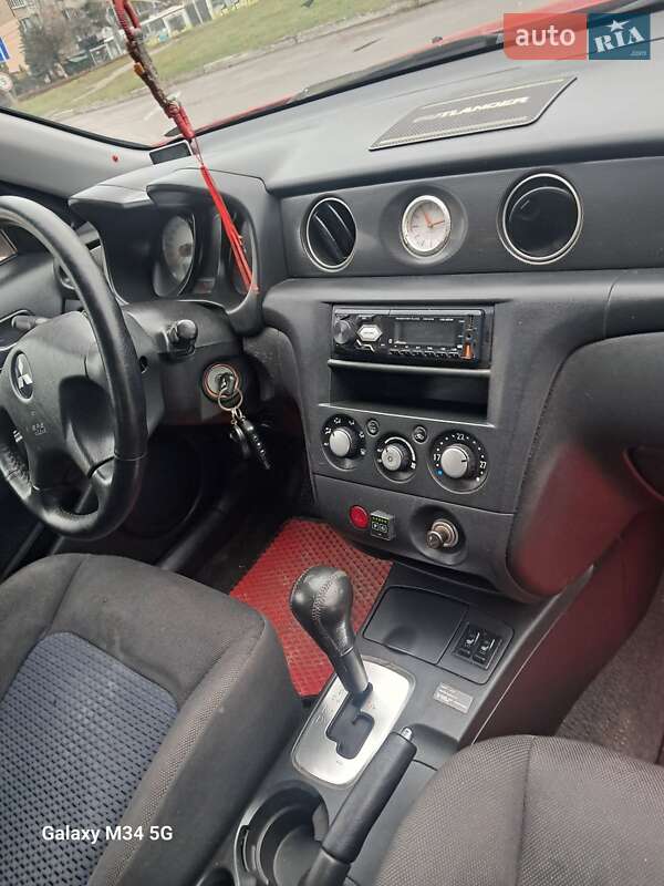 Позашляховик / Кросовер Mitsubishi Outlander 2007 в Тернополі