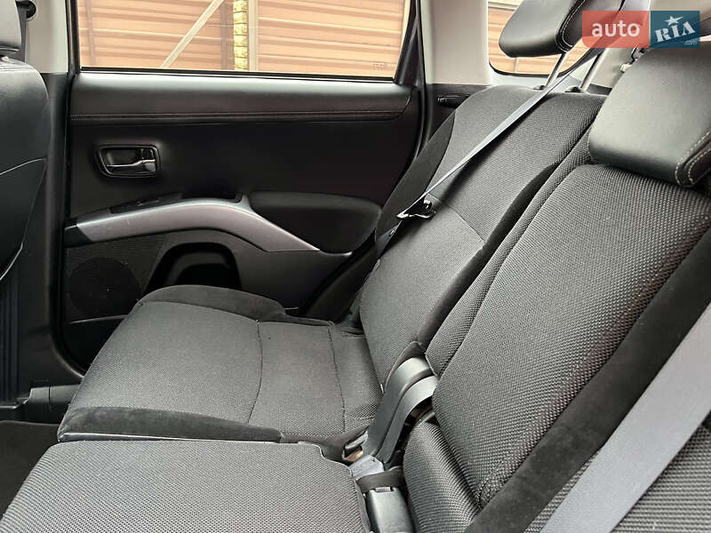 Внедорожник / Кроссовер Mitsubishi Outlander 2012 в Виннице