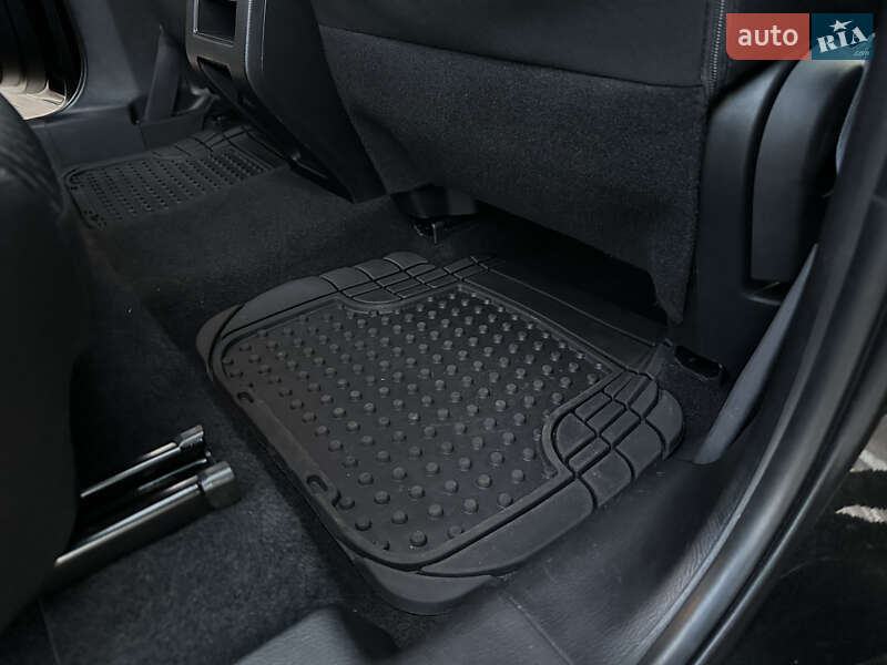 Внедорожник / Кроссовер Mitsubishi Outlander 2022 в Житомире