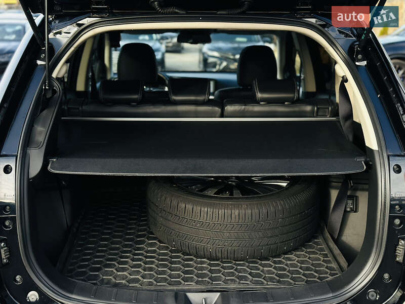 Внедорожник / Кроссовер Mitsubishi Outlander 2023 в Харькове