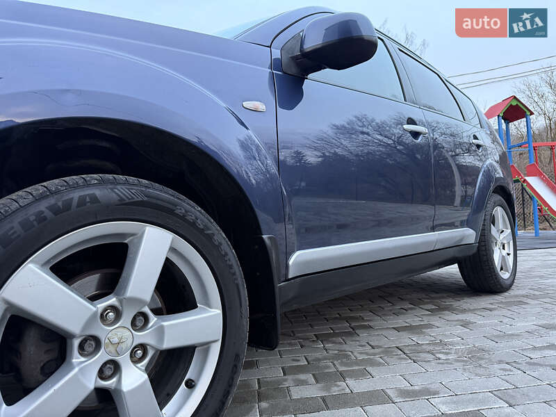 Позашляховик / Кросовер Mitsubishi Outlander 2007 в Кременці