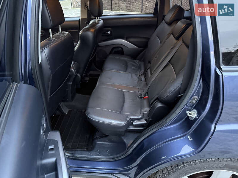 Позашляховик / Кросовер Mitsubishi Outlander 2007 в Кременці