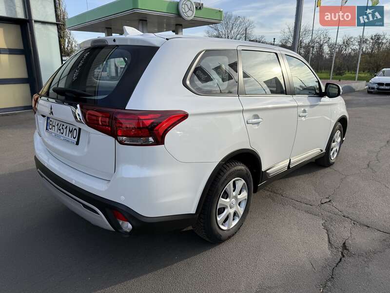 Позашляховик / Кросовер Mitsubishi Outlander 2019 в Одесі фото 5 Позашляховик / Кросовер Mitsubishi Outlander 2019 в Одесі