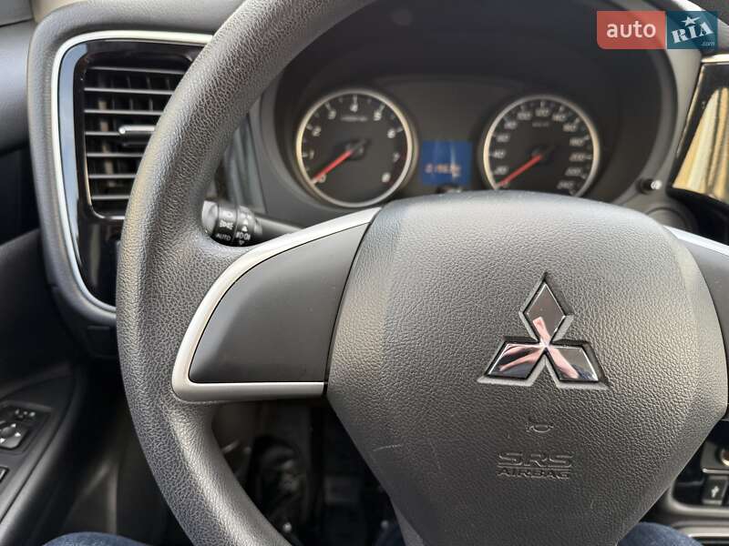 Позашляховик / Кросовер Mitsubishi Outlander 2019 в Одесі фото 33 Позашляховик / Кросовер Mitsubishi Outlander 2019 в Одесі