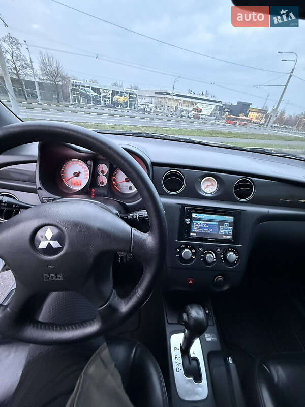 Внедорожник / Кроссовер Mitsubishi Outlander 2008 в Харькове фото 11 Внедорожник / Кроссовер Mitsubishi Outlander 2008 в Харькове
