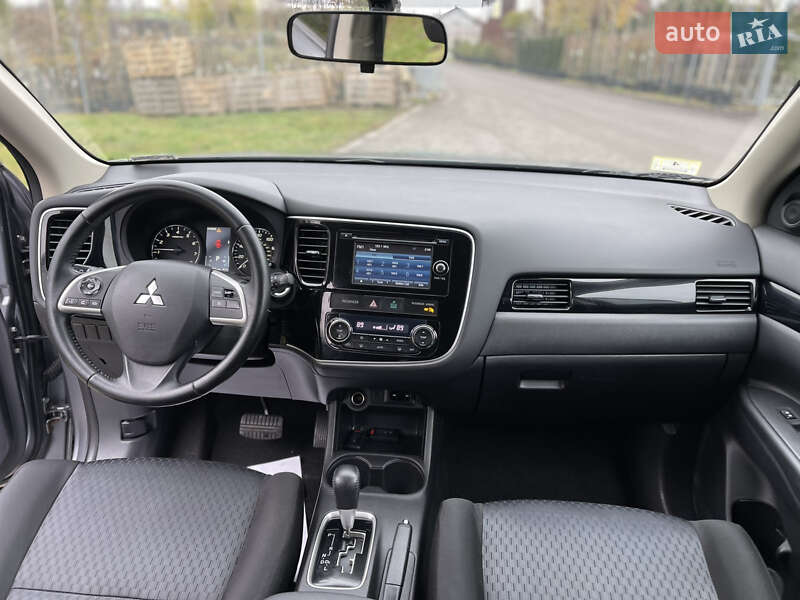 Позашляховик / Кросовер Mitsubishi Outlander 2013 в Луцьку
