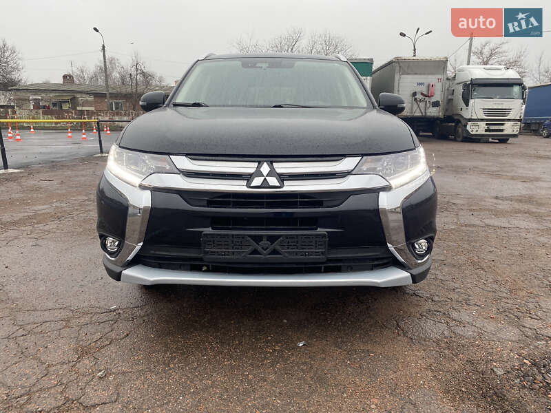 Позашляховик / Кросовер Mitsubishi Outlander 2018 в Чернігові фото 2 Позашляховик / Кросовер Mitsubishi Outlander 2018 в Чернігові